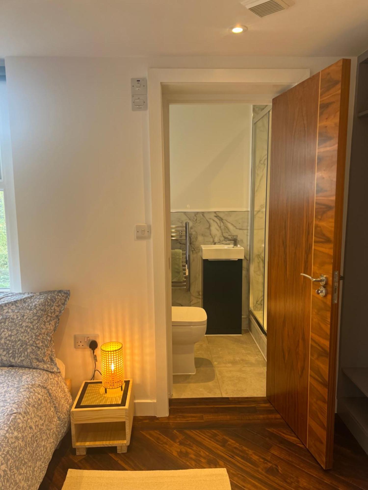 Spacious Battersea Rooms And Apartments Londres Exterior foto